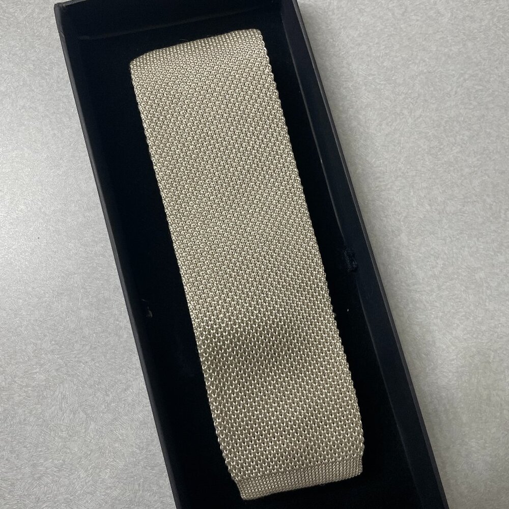 Banana Republic Men's Cream Knitted Tie